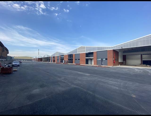 14,269M² WAREHOUSE TO LET IN PROSPECTON INDUSTRIAL